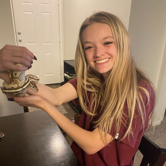 💜🤍Meet me🤍💜 - Picture 8 of 9